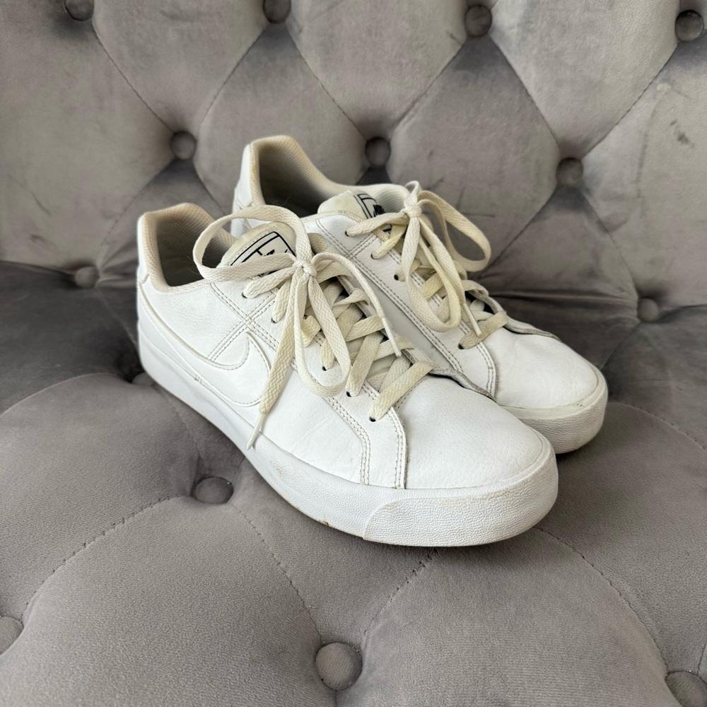 Womens White Nike Court Legacy Shoes Sneakers Size 9